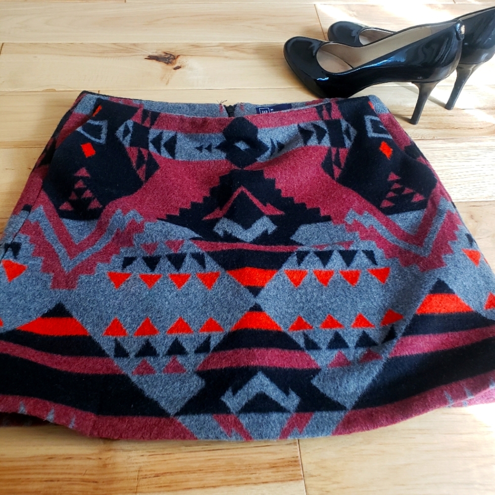 Gap Mini Skirt perfect for Fall